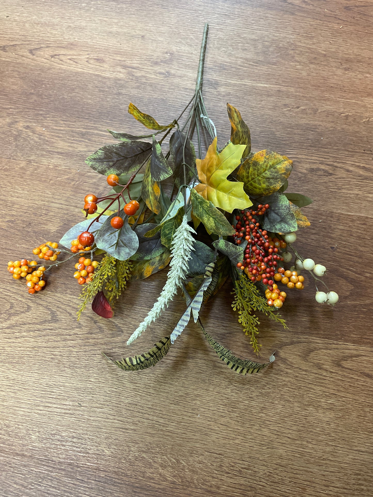 22" Fall Feathered Stem - Med