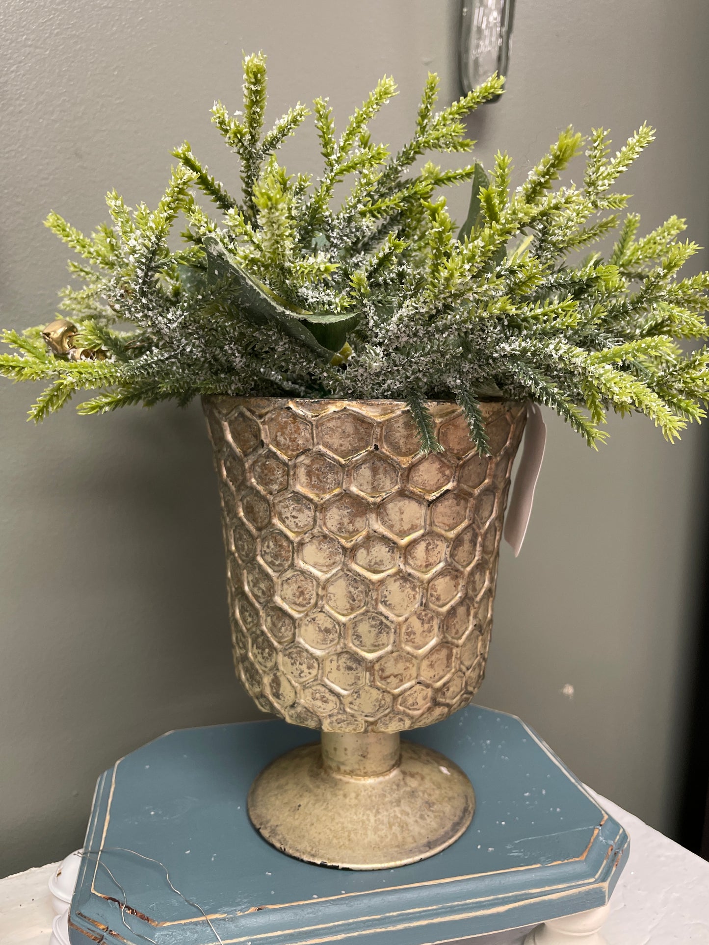 Gold Honeycomb Vase