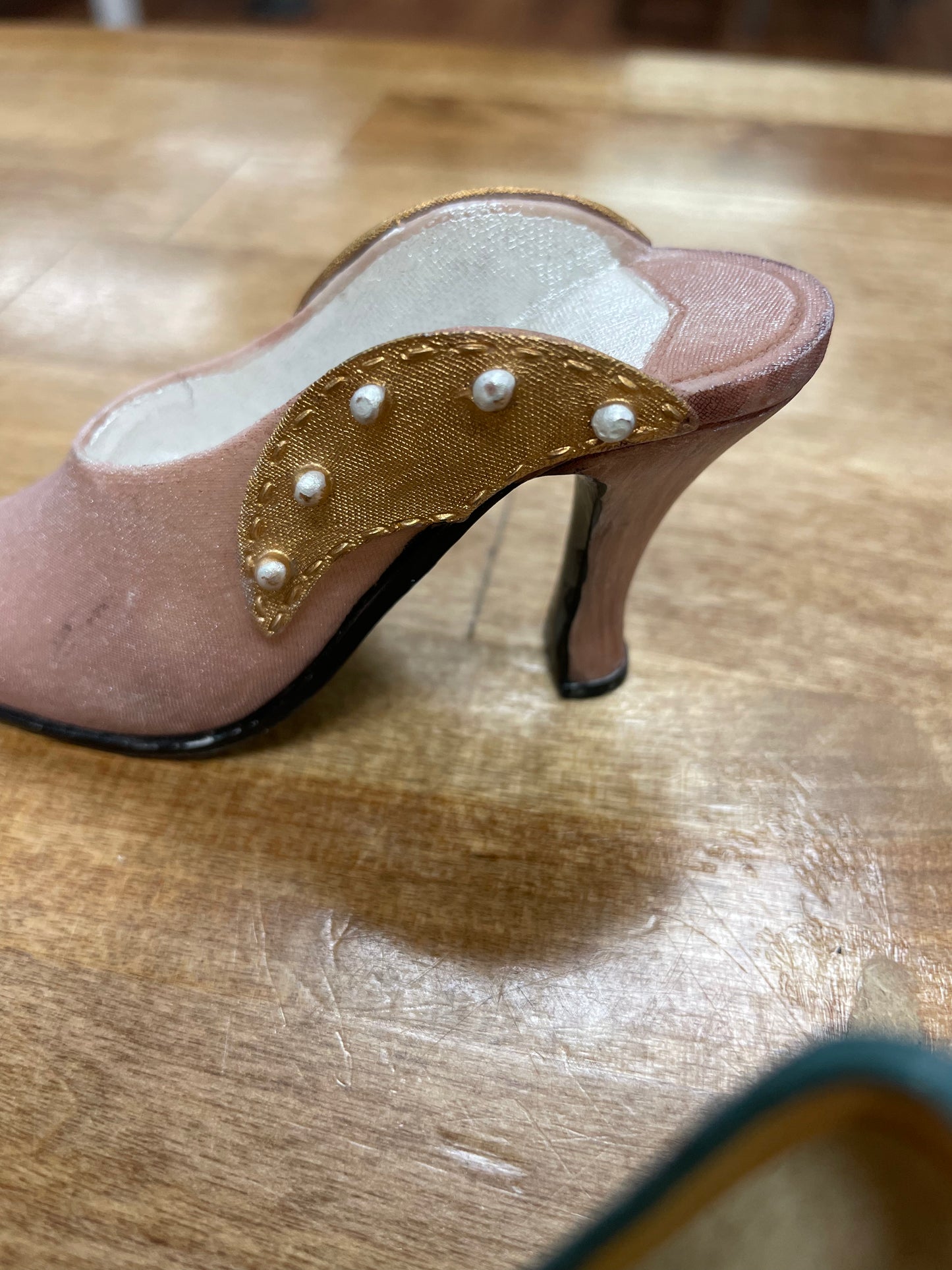 Just the Right Size Raine Decorative Shoe