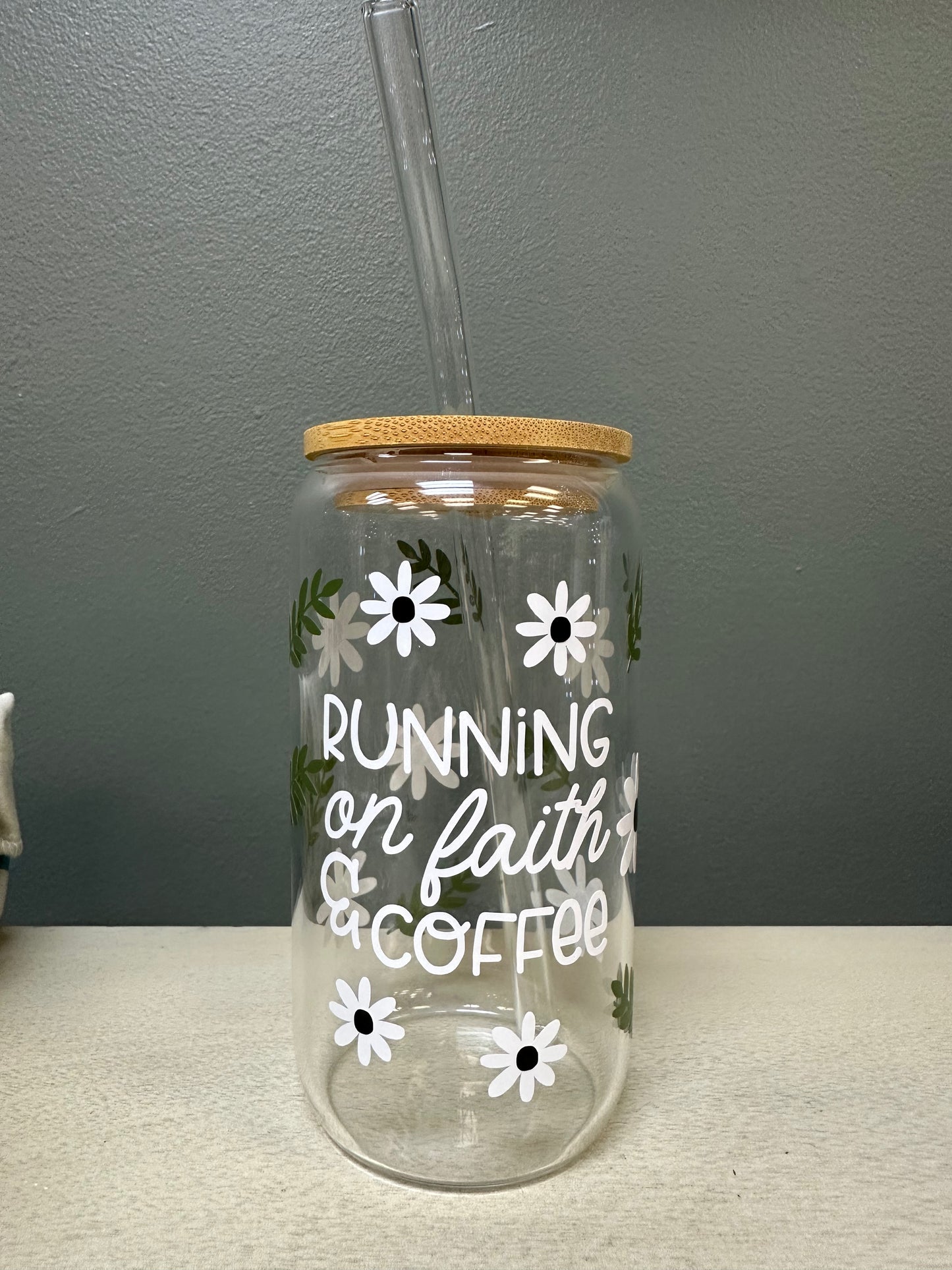 Running on Faith glass cup w/ lid and straw